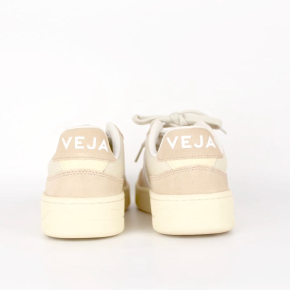 VEJA V-90 LEATHER SNEAKERS - Picture 7 of 9